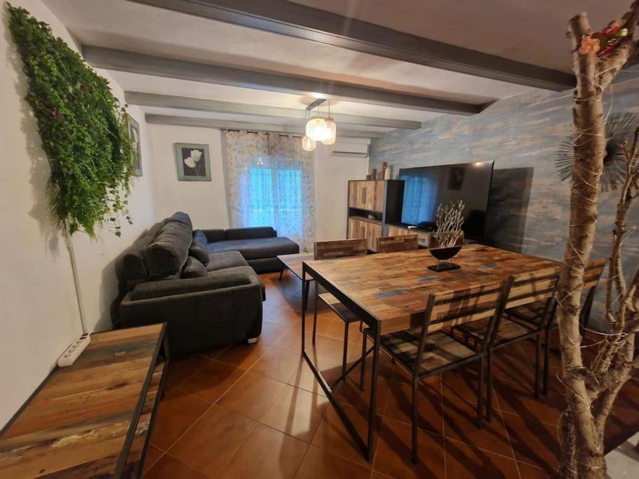 Chalet A 2 Kilometros De La Playa Chiclana de la Frontera Εξωτερικό φωτογραφία