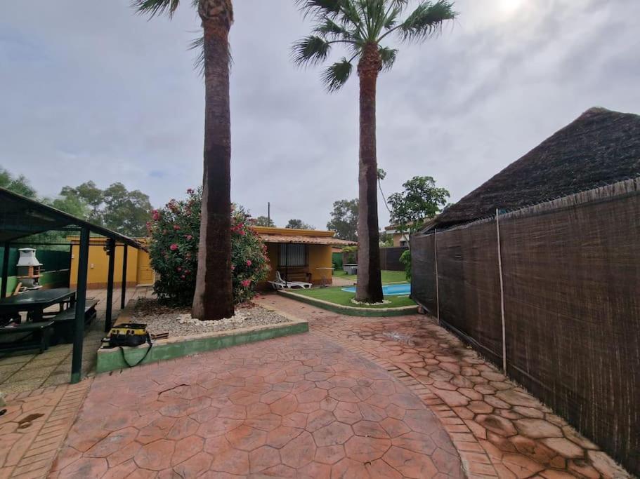 Chalet A 2 Kilometros De La Playa Chiclana de la Frontera Εξωτερικό φωτογραφία